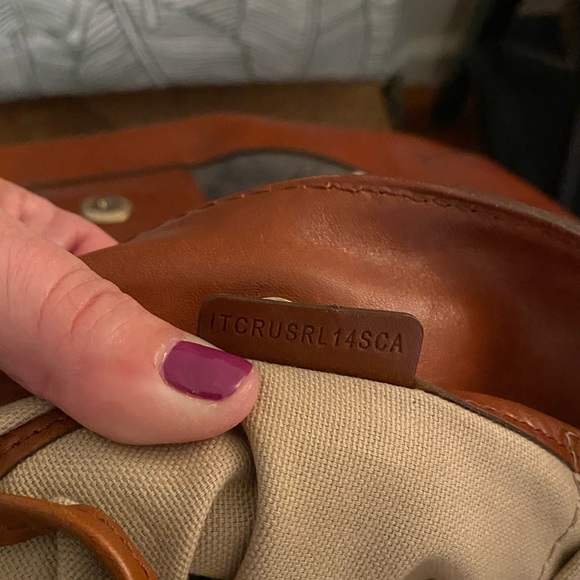 BURBERRY Large Signature Buckle Bag - Picture 12 of 16